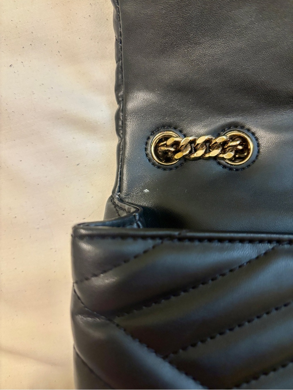 Tory Burch Black Kira Quilted Leather Shoulder Bag with Gold Chain Detail - Picture 3 of 8